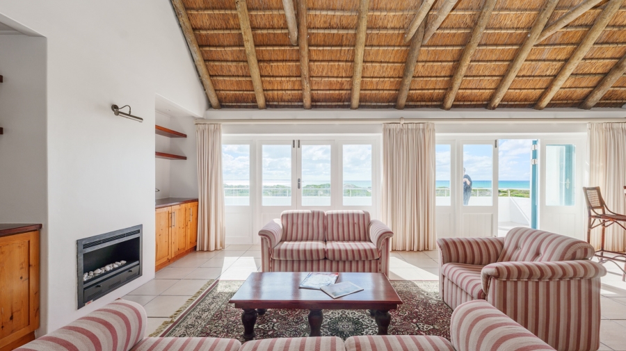5 Bedroom Property for Sale in Struisbaai Western Cape
